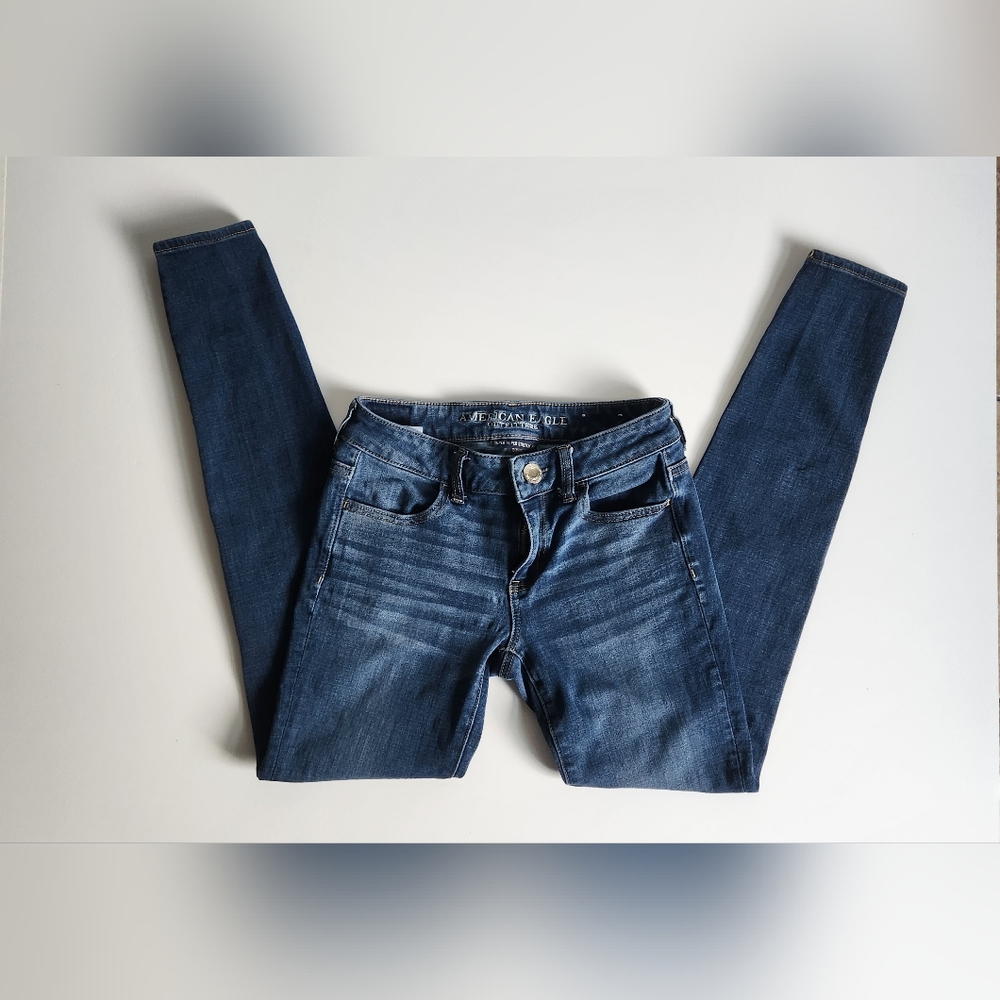 American Eagle AE women's Stretch Skinny blue jeans size 2 long